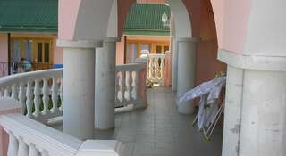 Гостевой дом OAI park resort Рыбачье Люкс с видом на горы-3